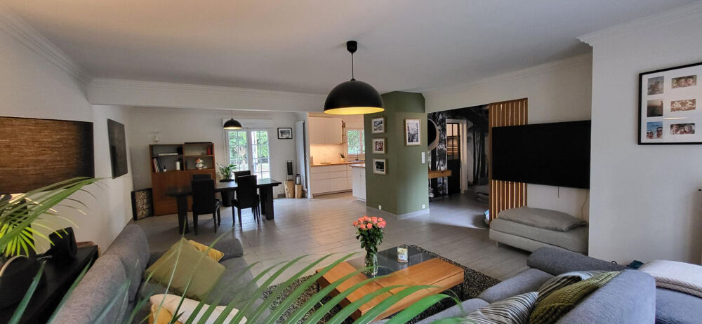 Vente Maison Maison  7 pièce(s) 174 m2 Sautron