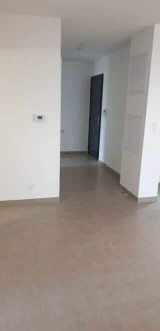  Appartement à louer 4 pièces 68 m²