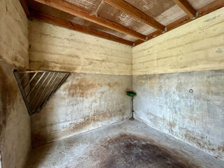  Villa  vendre 10 pices 380 m