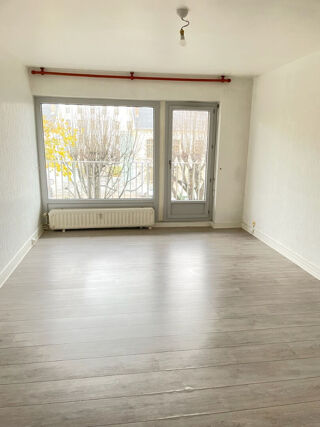  Appartement � louer 2 pi�ces 55 m�