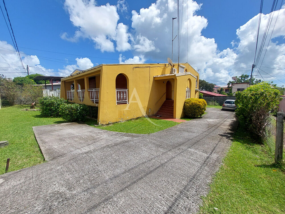 Maison 8 pièces 193 m² · à Fort de France · 193 m² · 249 000 €