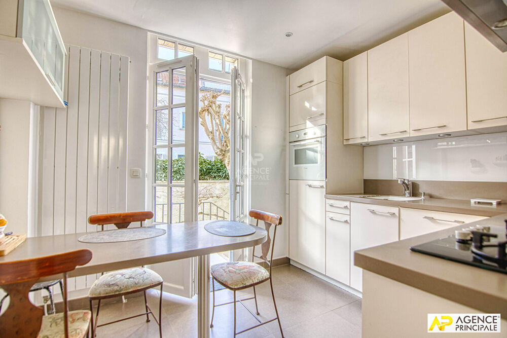 Vente Maison Versailles Montreuil St-Symphorien Maison 6 pièces 210 m² au sol avec jardin Versailles