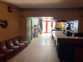  Immeuble � vendre 12 pi�ces 379 m�