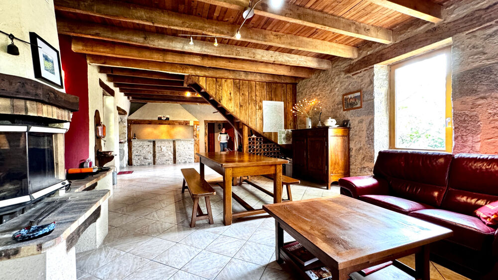 Vente Maison Maison Larroque-toirac 5 pièce(s) 185 m2 Larroque toirac