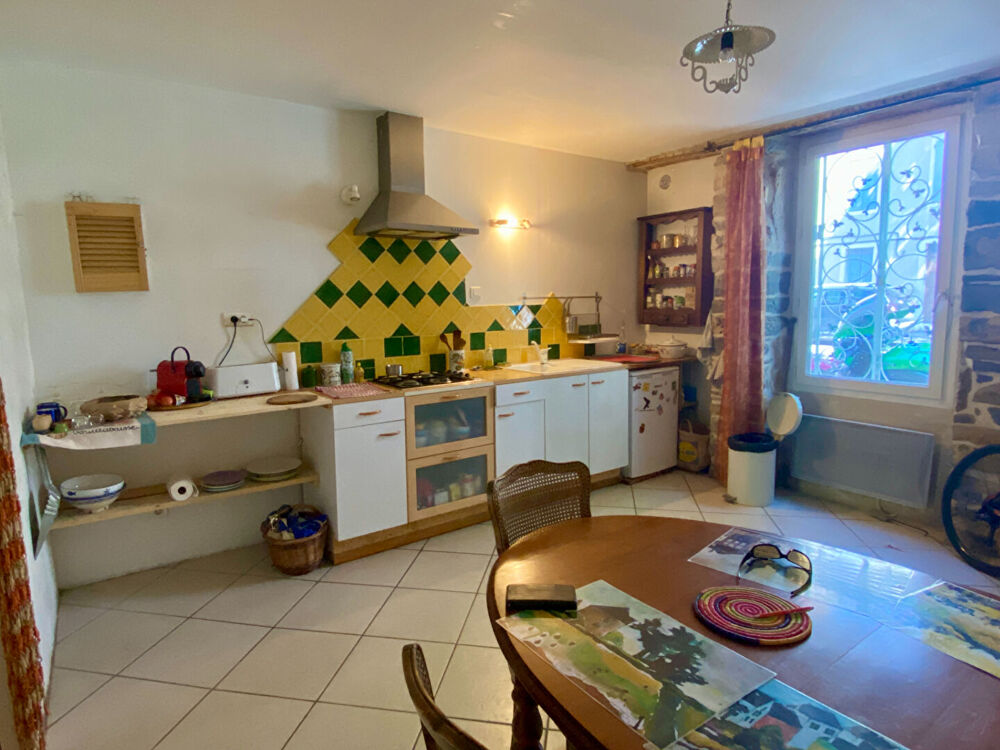 Superbe T3 en duplex avec terrasse privée et jardin commun à Millau