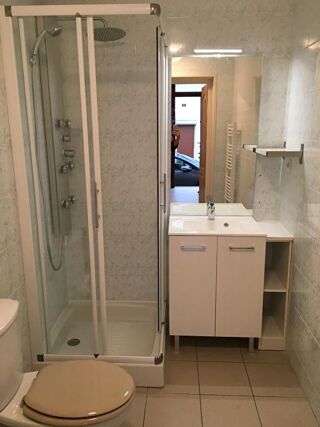  Appartement à louer 3 pièces 49 m²