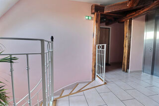  Immeuble à vendre 15 + pièces 1200 m²