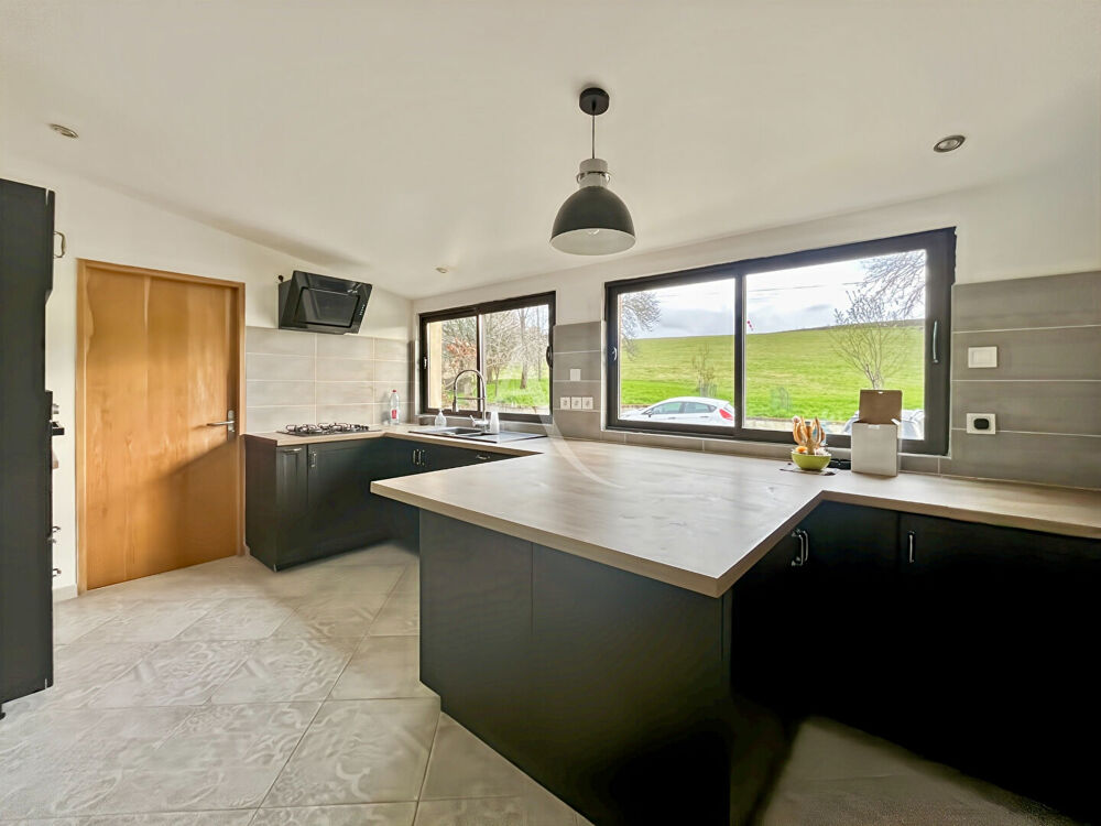 À vendre - Maison familiale en pierre à la campagne