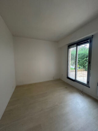  Appartement à louer 3 pièces 72 m²