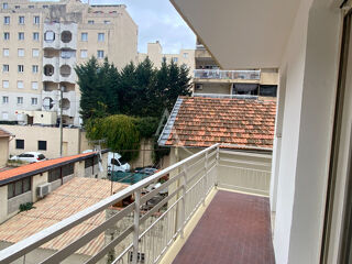  Appartement à louer 1 pièce 35 m²