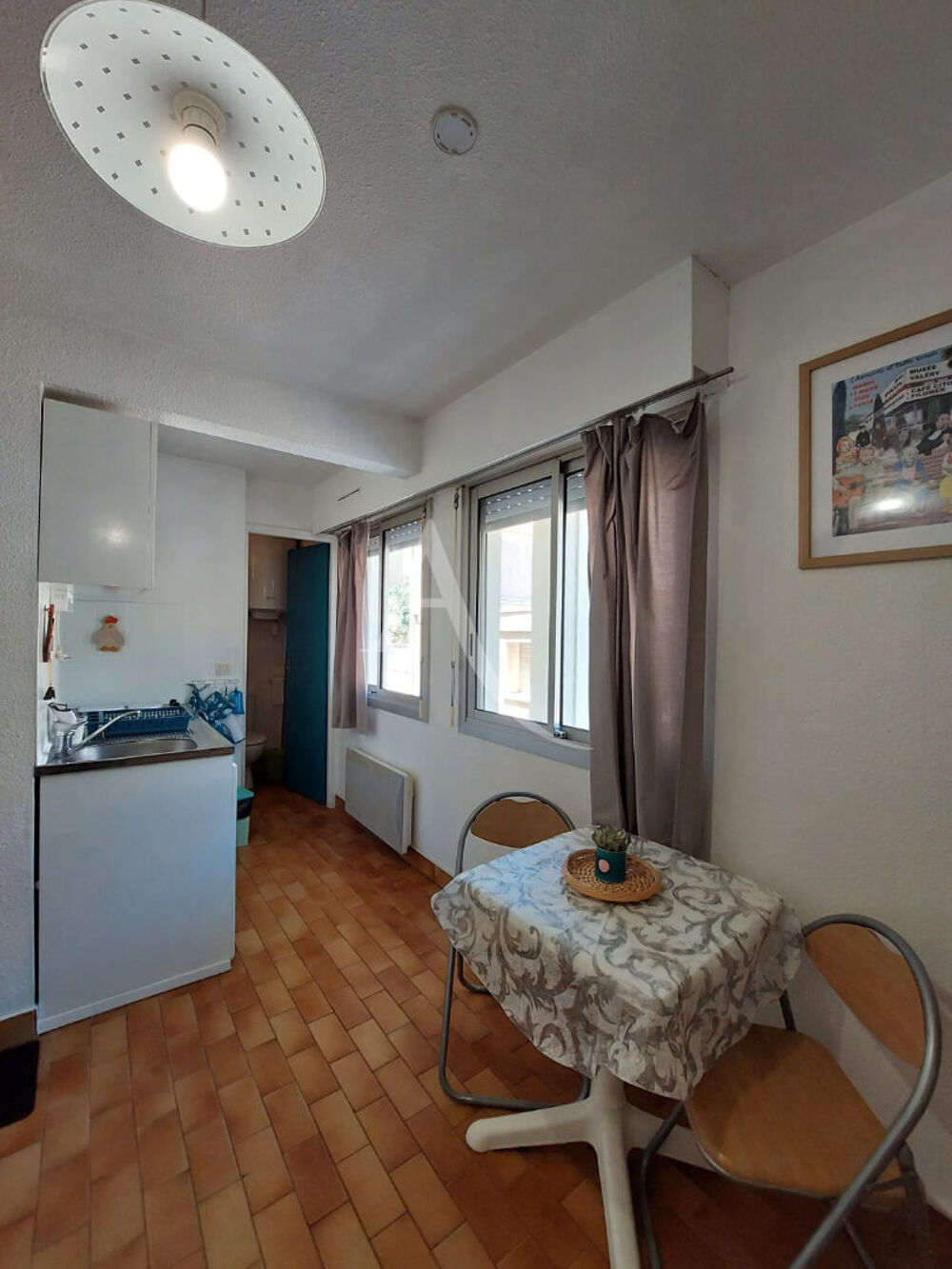 Location Appartement STUDIO MEUBLE ETUDIANT- CORNICHE Sete