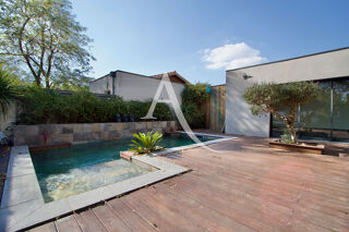  Maison  vendre 7 pices 210 m