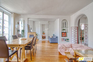 Appartement 5 pièces 97 m² · à Versailles · 97 m² · 730 000 €