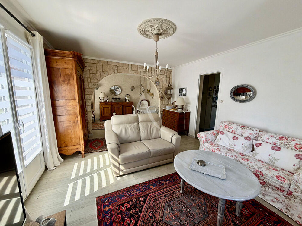 Vente Maison Maison rénovée de 106 m² sur plus de 3 400 m² de terrain clos Bessieres