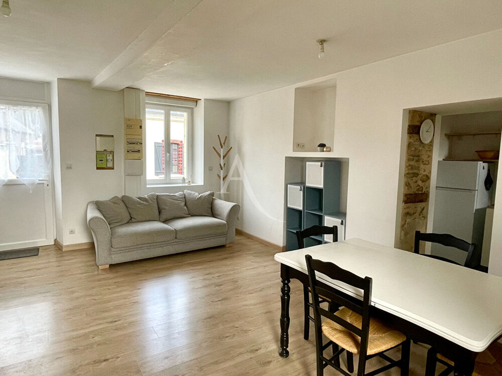 Location Maison A LOUER à CHATELAIN - Belle Petite Maison T2 - 48 m2 Chatelain