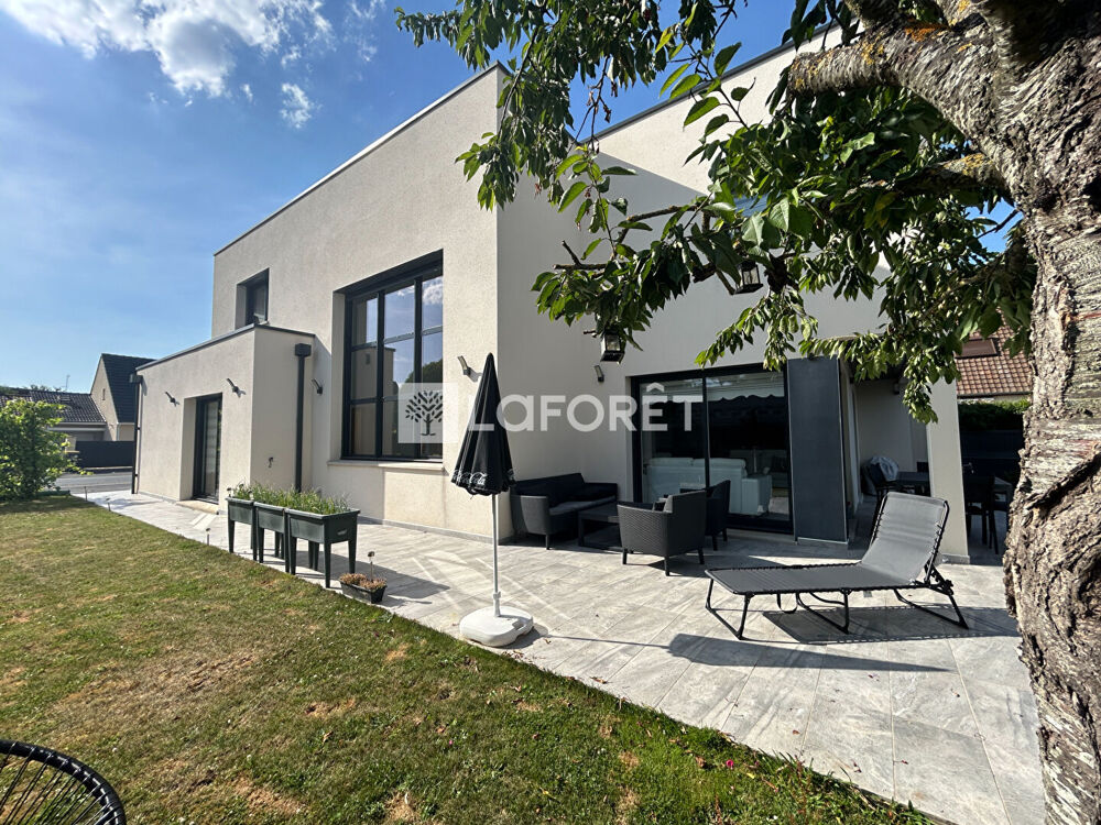 SOLIERS, maison 203 m²