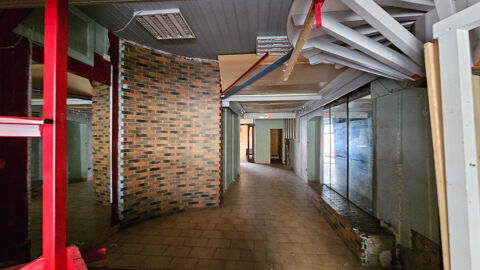   Local commercial Le Pont De Beauvoisin - 53M² - Centre ville 