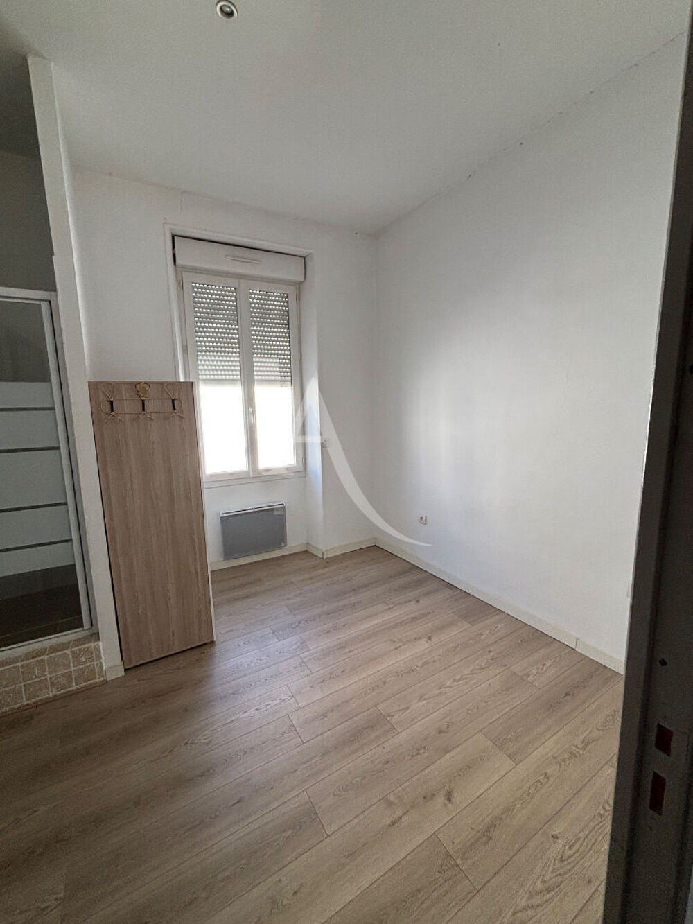 Location Appartement LOUER - APPARTEMENT MEUBLÉ - NÎMES Nimes