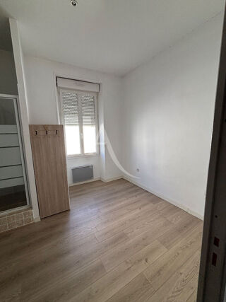 Location Appartement LOUER - APPARTEMENT MEUBLÉ - NÎMES Nimes
