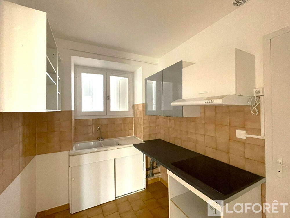 Location Appartement T3 en centre ville de Prades Prades