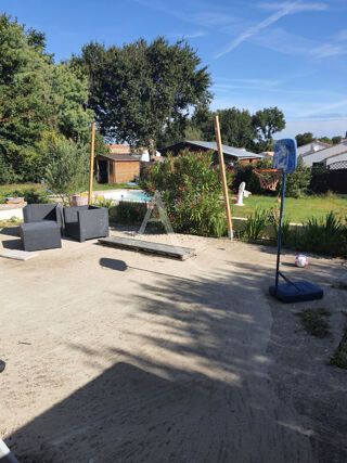  Maison � vendre 4 pi�ces 180 m�