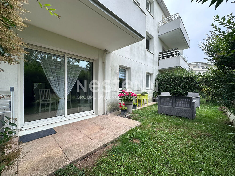 Vente Appartement Appartement à vendre à Vannes T2 avec terrasse, box fermé en sous-sol et parking extérieur Vannes