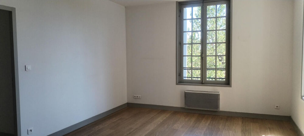 Location Appartement T2 BIS  65M² RESIDENCE LOUIS SERCAN - SAINTES RIVE GAUCHE Saintes