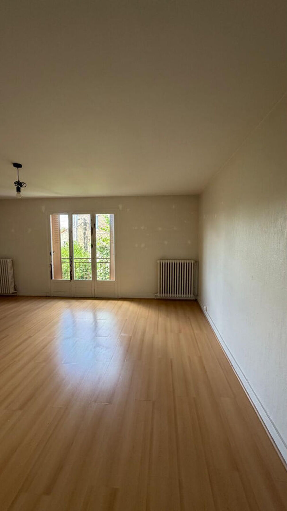 Location Appartement Appartement 3 pièces à louer à Chelles - Réf 131 Chelles