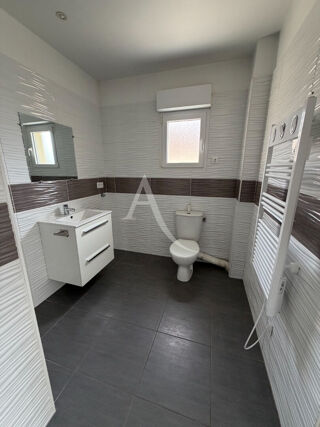  Appartement à louer 3 pièces 53 m²