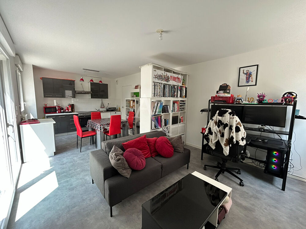 NOUVEAUTE T2 - QUARTIER PELOUSIERE - 1 PLACE DE PARKING SECURISEE