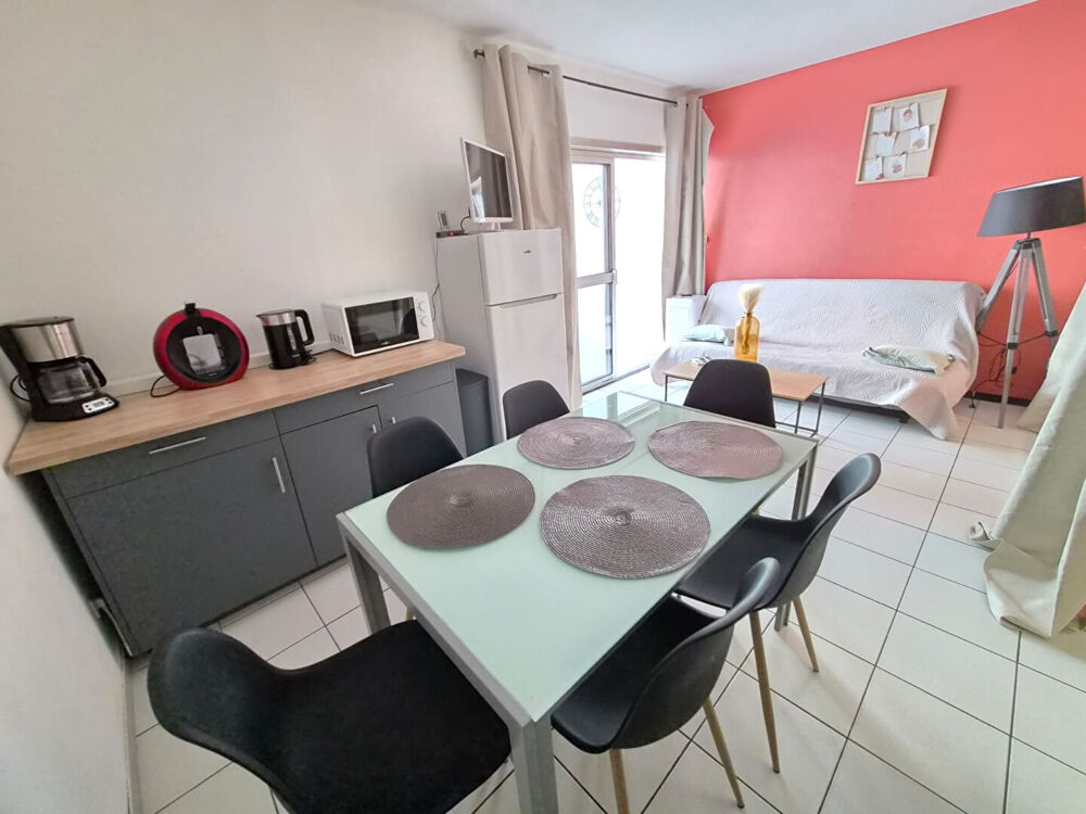 LE BARCARÈS VILLAGE ? T2 AVEC PISCINE À DEUX PAS DE LA PLAGE
