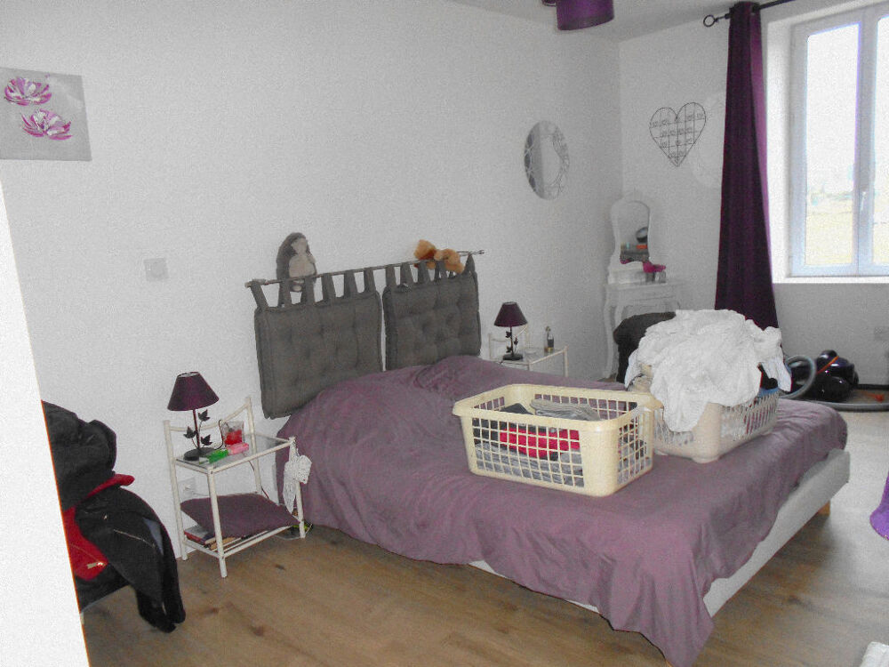 Location Maison Maison en pierre  de 120 m2 Banville