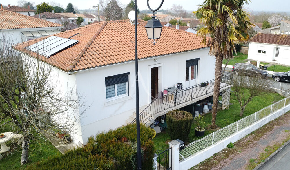 Maison 6 pièces 105 m² · à Pons · 105 m² · 225 750 €