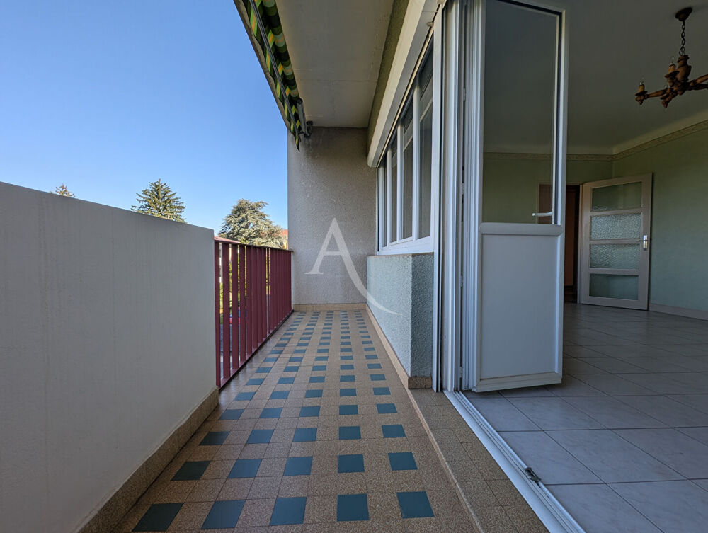 Vente Appartement À vendre - Appartement 3 pièces avec balcon, garage et cave Bourg en bresse