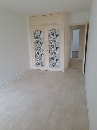  Appartement � louer 4 pi�ces 83 m�