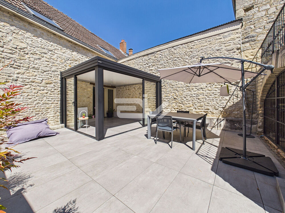 Jolie maison ancienne en pierre rénovée avec garage double - proche Jonchery sur Vesle