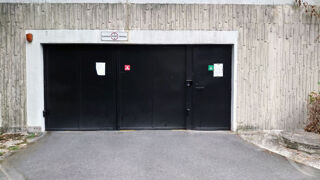  Parking / Garage à louer 