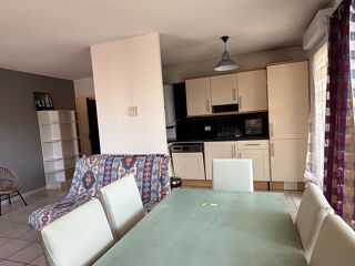  Appartement à louer 3 pièces 55 m²