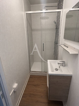  Appartement à louer 1 pièce 19 m²
