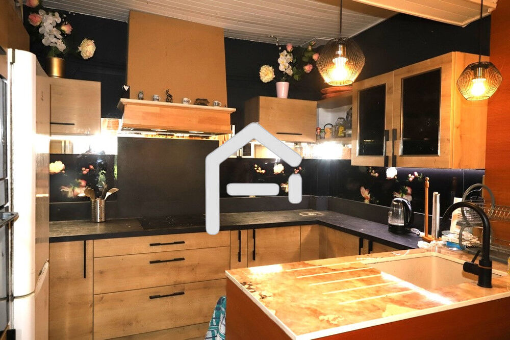 Ferme de caractère avec 5 logements,