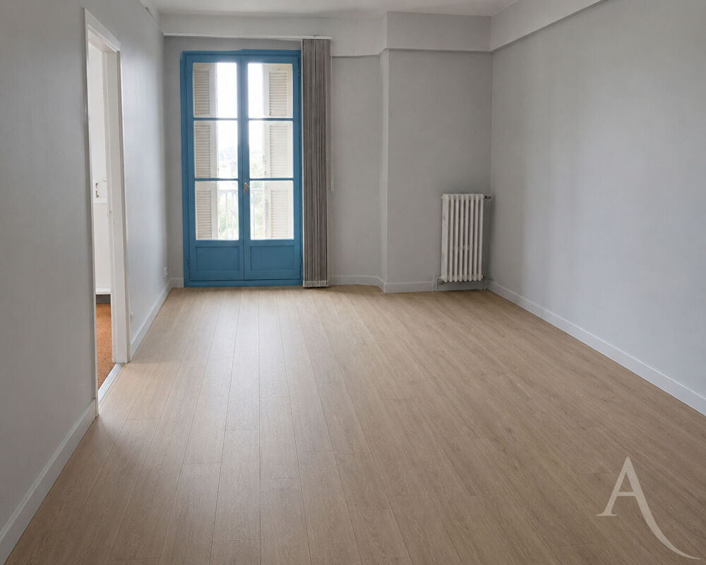  Plateau Professionnel Tour Perret 9eme étage Amiens