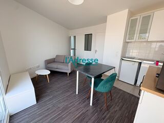  Appartement à louer 2 pièces 34 m²