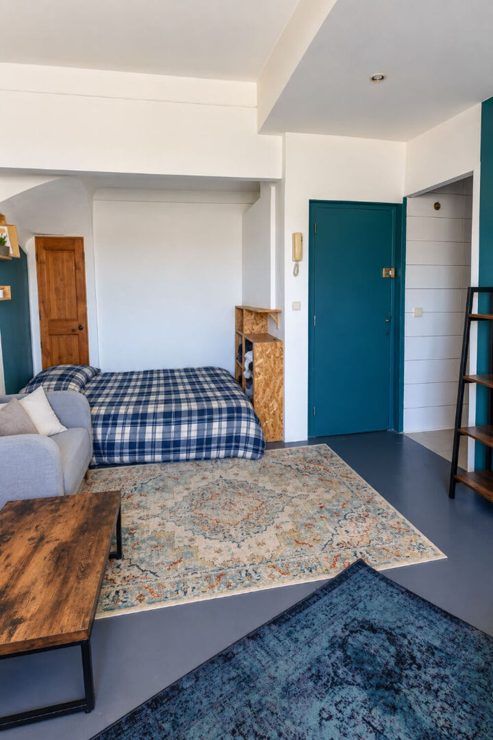Vente Appartement RUE AUGUSTE BLANQUI - STUDIO - LUMINOSITE, COEUR D'ILOT Marseille 6