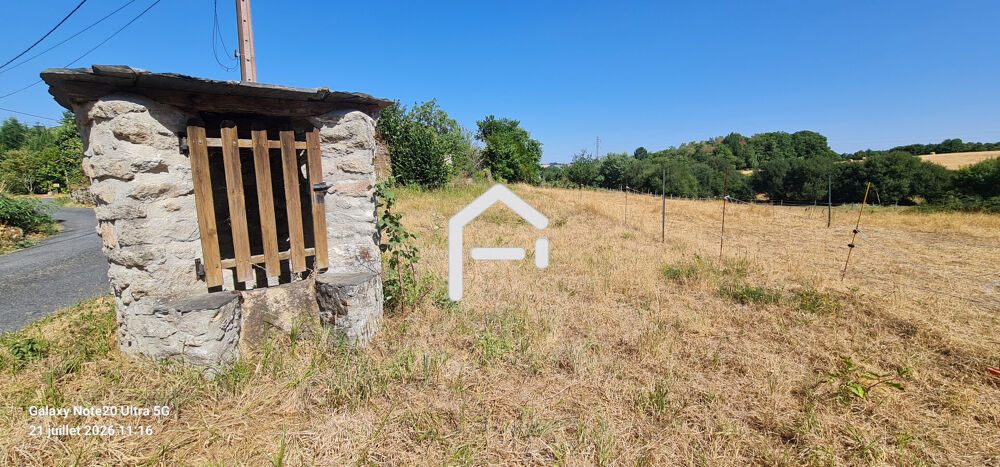Vente Terrain Terrain constructible de 10 hectares à Estivaux avec granges et puit ! Perpezac le noir