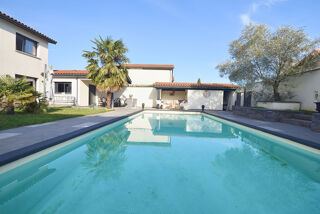  Maison  vendre 5 pices 210 m