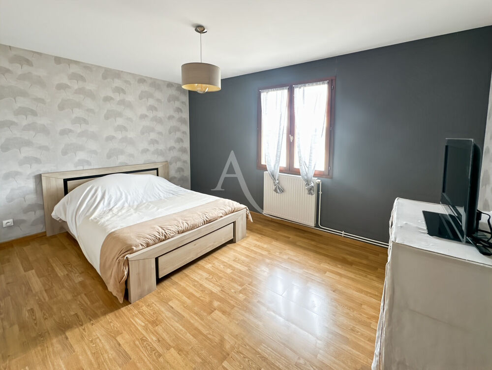 Plain pied 5 chambres Dépendances Jardin