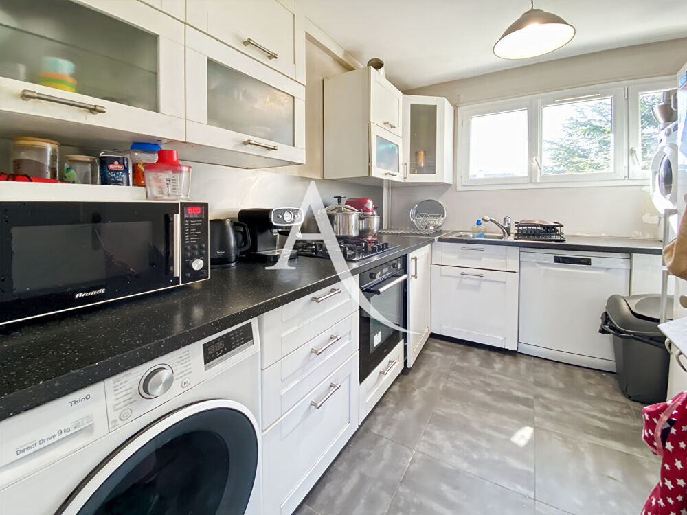 Vente Appartement Appartement Bois D Arcy 4/5 pièce(s) 79 m2 Bois d arcy
