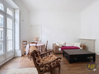 Appartement à louer 3 pièces 86 m²