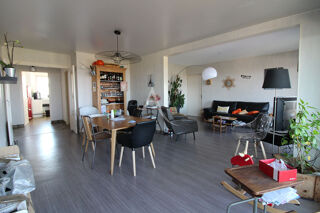  Appartement à louer 5 pièces 98 m²