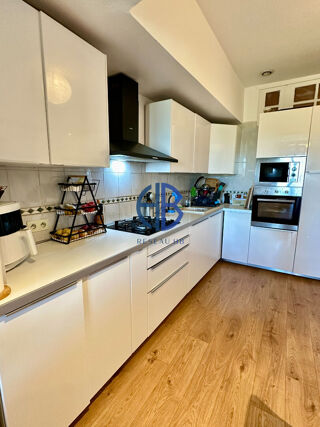 Vente Appartement AGDE ? SPACIEUX T3 TRAVERSANT DE 85 M² ? DERNIER ÉTAGE ? VUE SUR L'HÉRAULT Agde